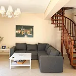 Helianthus Apartment