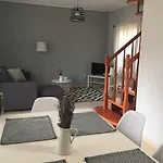 Helianthus Apartment *