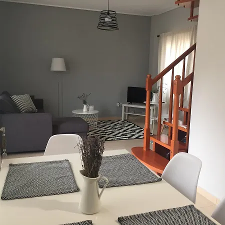 Helianthus Apartment *